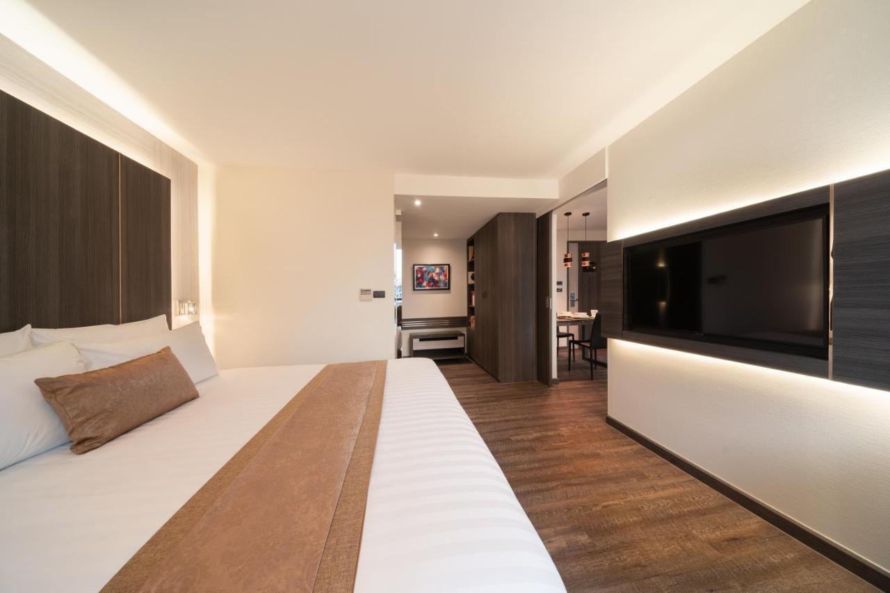 Отель Aspira Parc Sukhumvit 22 Бангкок Экстерьер фото